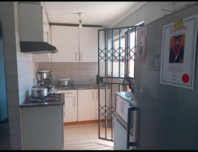 4 BEDROOM HOUSE FOR SALE IN FOREST HEIGHTS